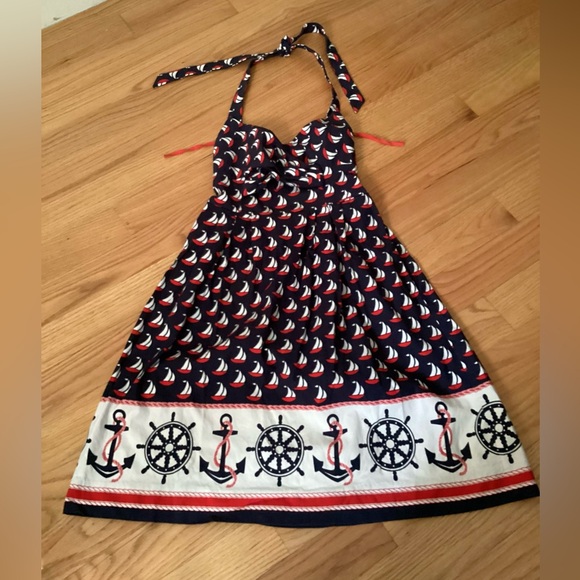 NWOT Festive Halter Sundress w Pockets ! - Picture 3 of 12